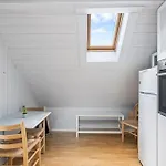 Valand 10 Min Walk From Center