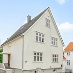Valand 10 Min Walk From Center Appartement *